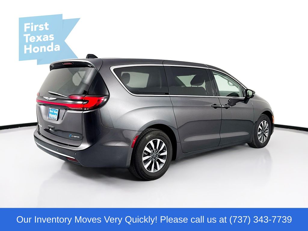 Used Car 2023 Chrysler Pacifica Hybrid  Touring L For Sale Under $25,000 In Austin, Texas