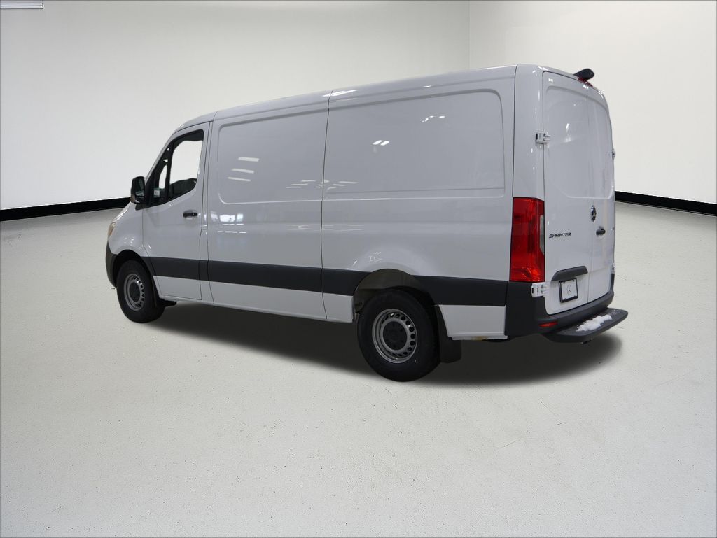 Thumbnail: 2026 Mercedes-Benz Sprinter - 3