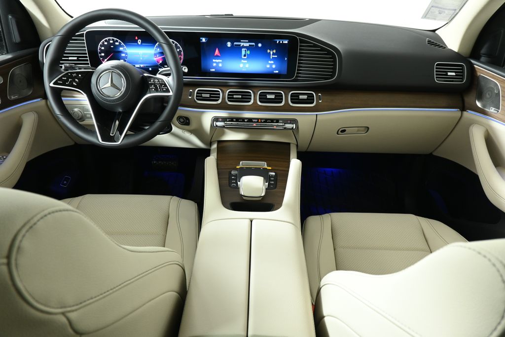 Thumbnail: 2026 Mercedes-Benz GLE - 4