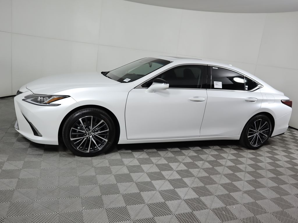Thumbnail: 2025 Lexus ES - 8