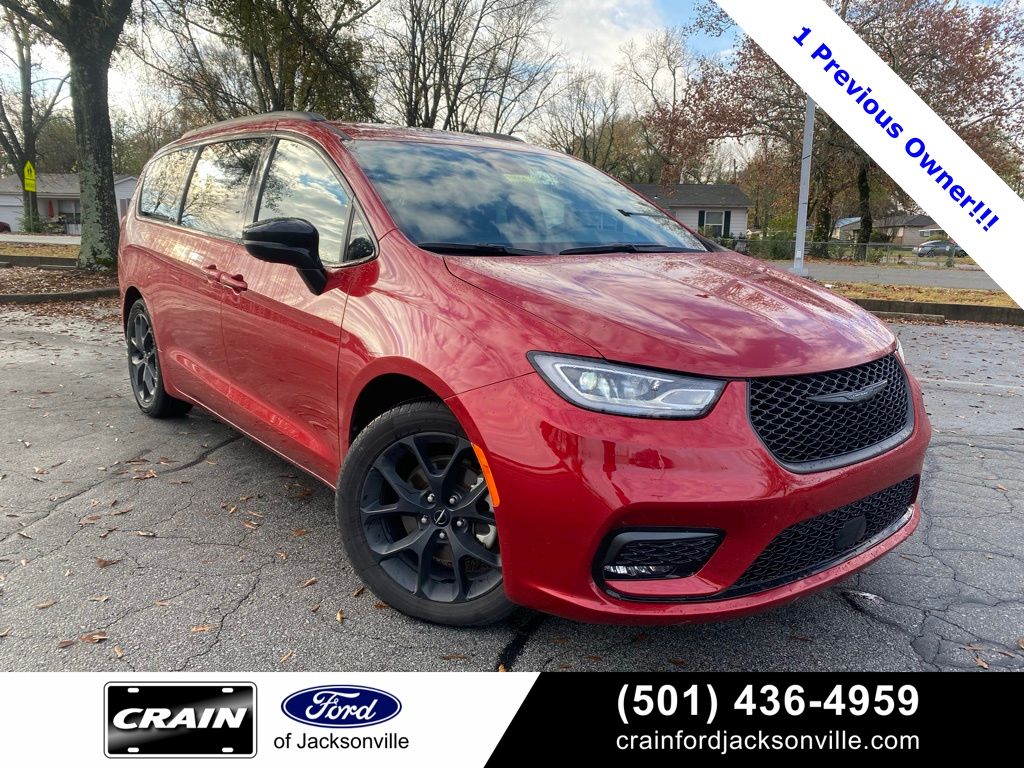 2025 Chrysler Pacifica Limited FWD