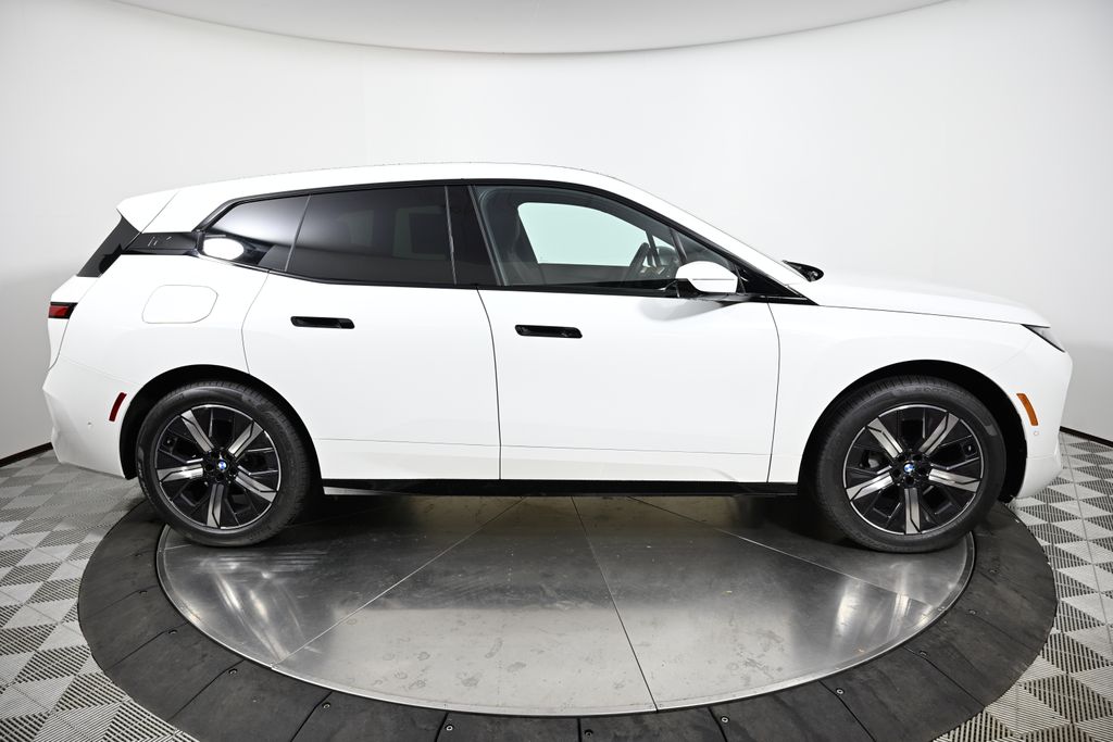 Thumbnail: 2026 BMW iX - 6