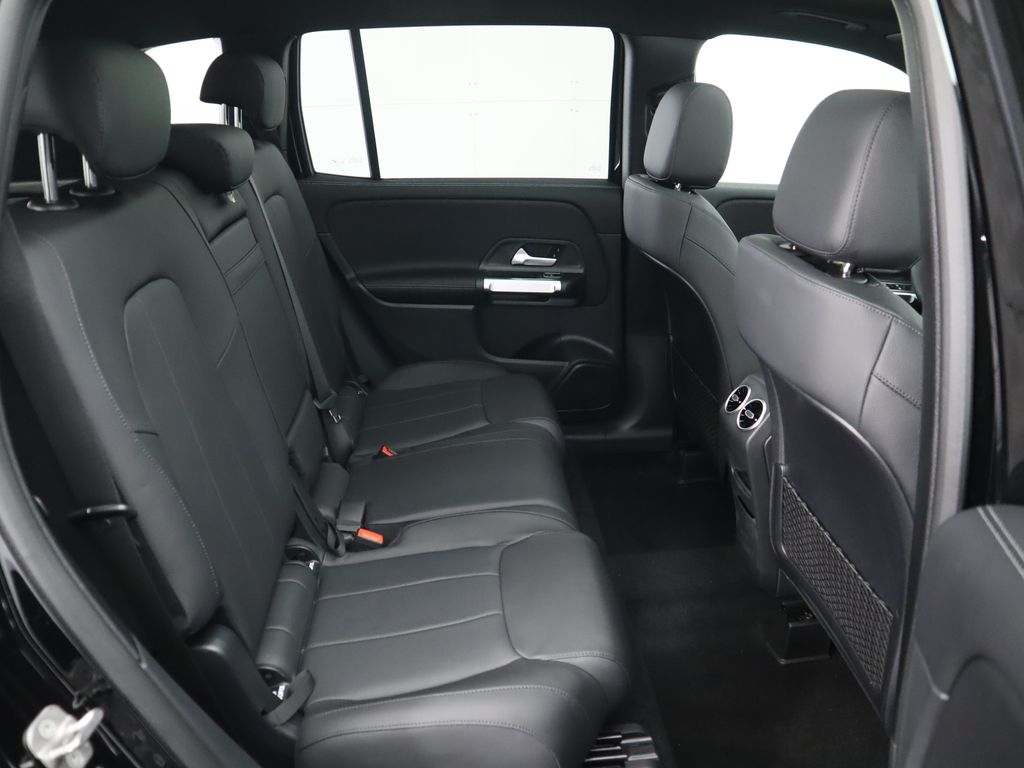 Thumbnail: 2025 Mercedes-Benz GLB - 22