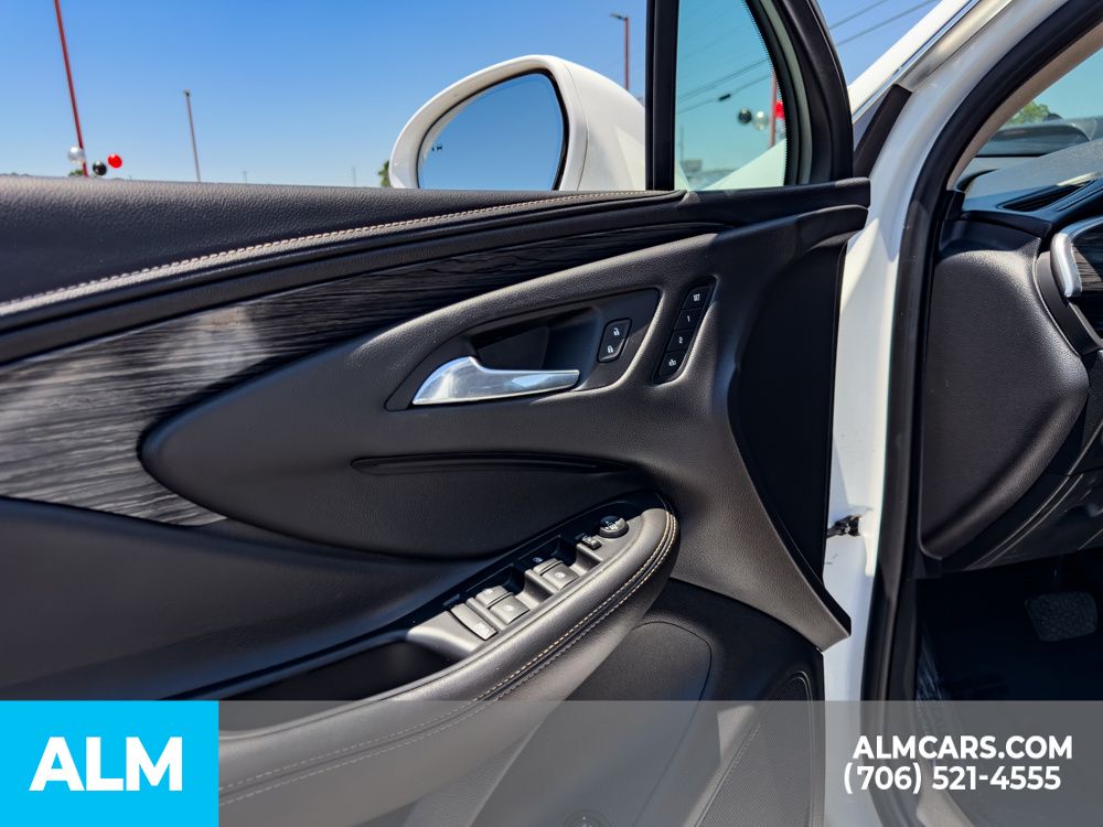 Used 2017 White Buick Essence image 18
