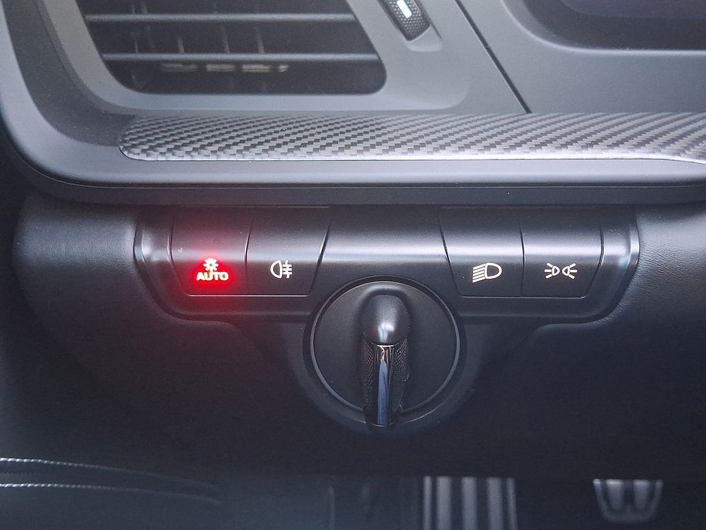 Thumbnail: 2026 Porsche 911 - 26