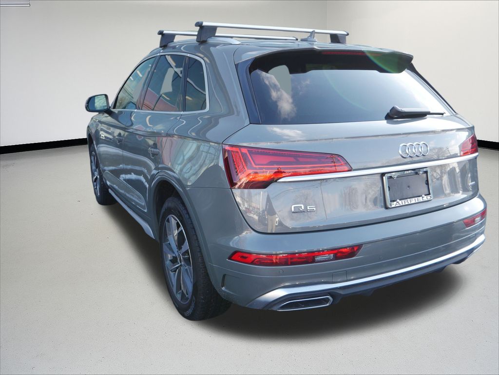 Thumbnail: 2023 Audi Q5 - 3