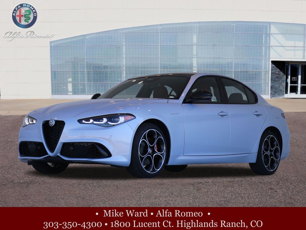 Moonlight Gray Metallic 2025 Alfa Romeo Giulia Sedan 8-Speed Automatic