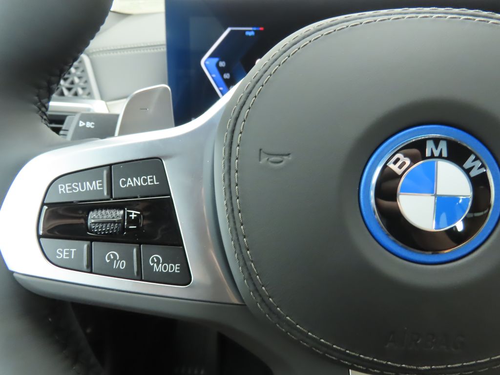 Thumbnail: 2026 BMW X5 - 11