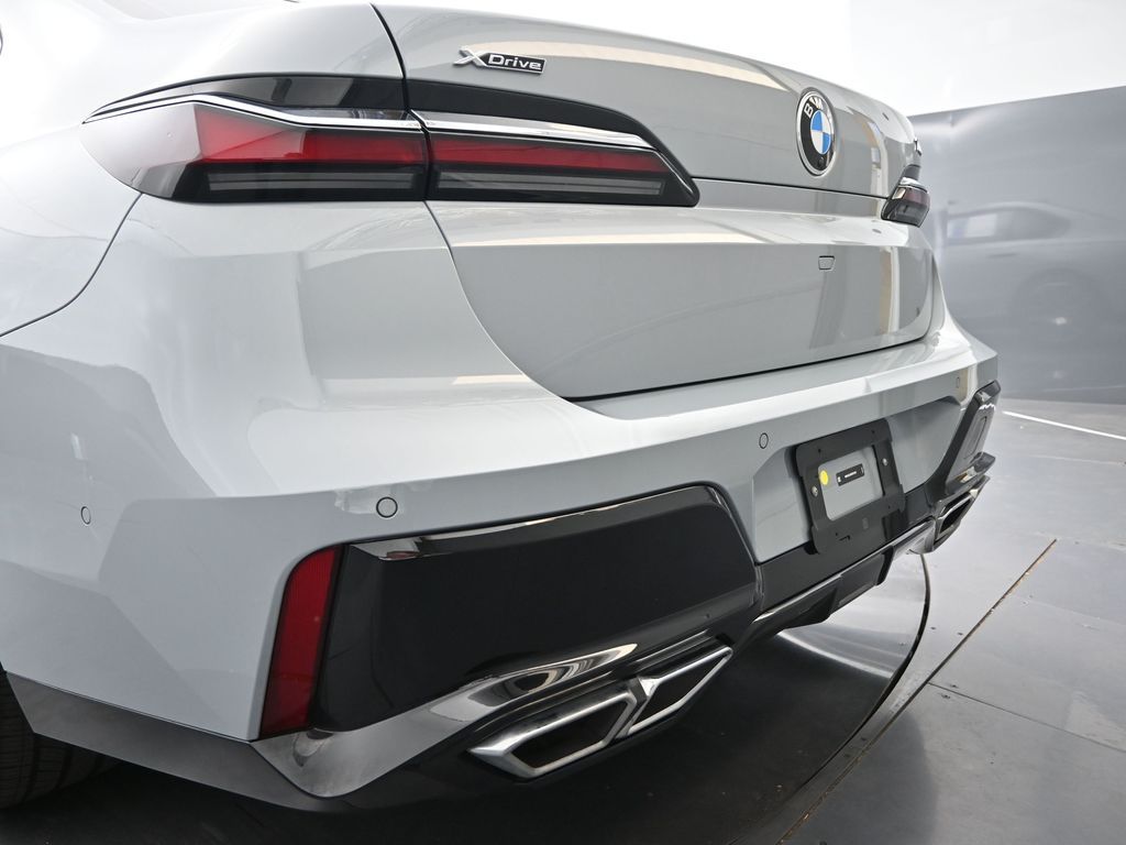 2024 BMW 760i xDrive