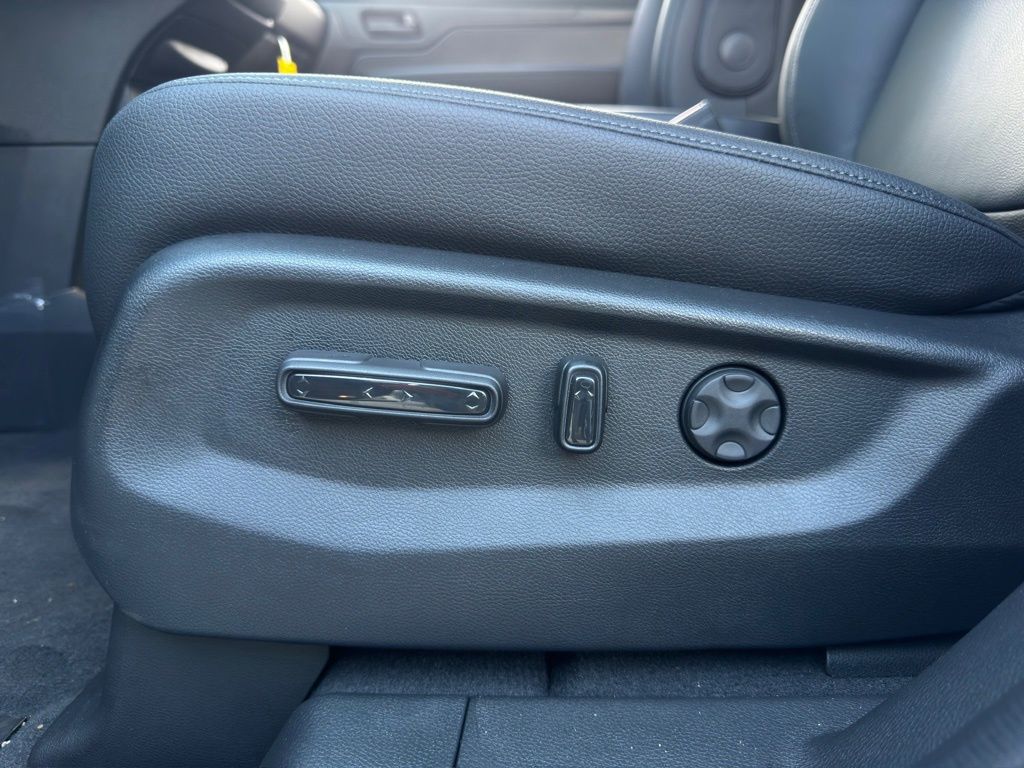 2026 Honda Odyssey EX-L White at Community Honda