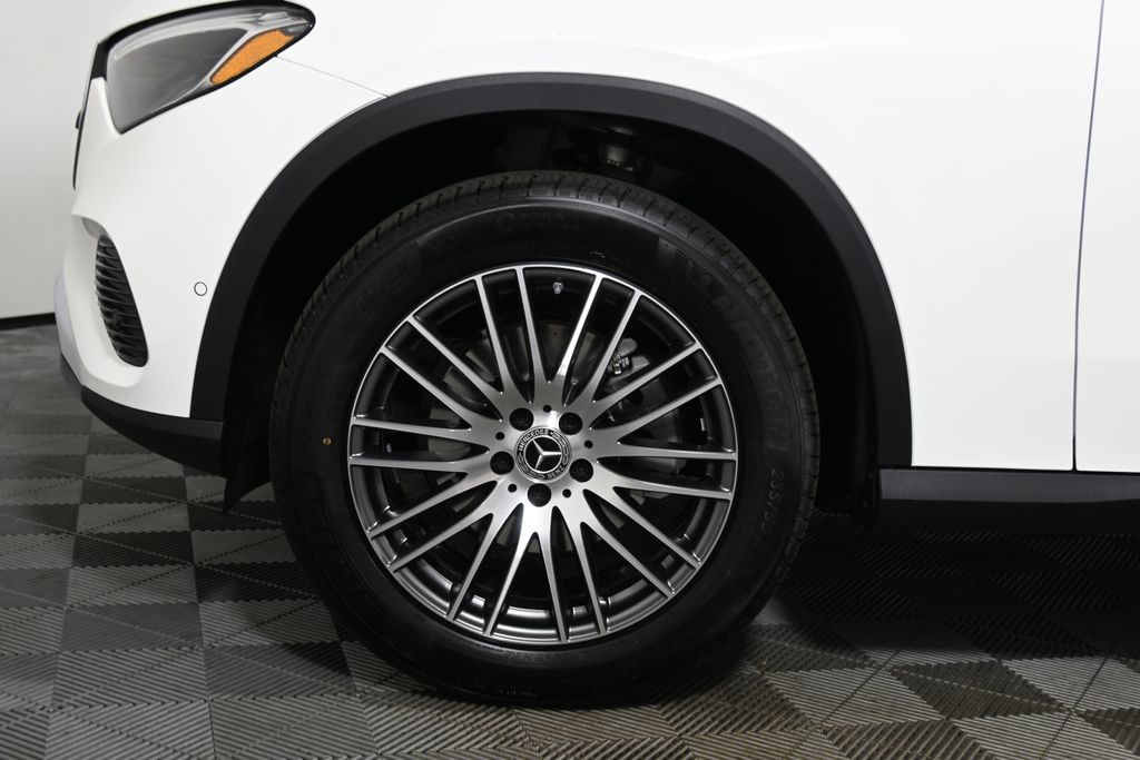 Thumbnail: 2026 Mercedes-Benz GLC - 11