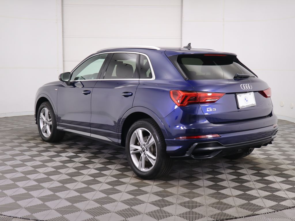 Thumbnail: 2021 Audi Q3 - 7