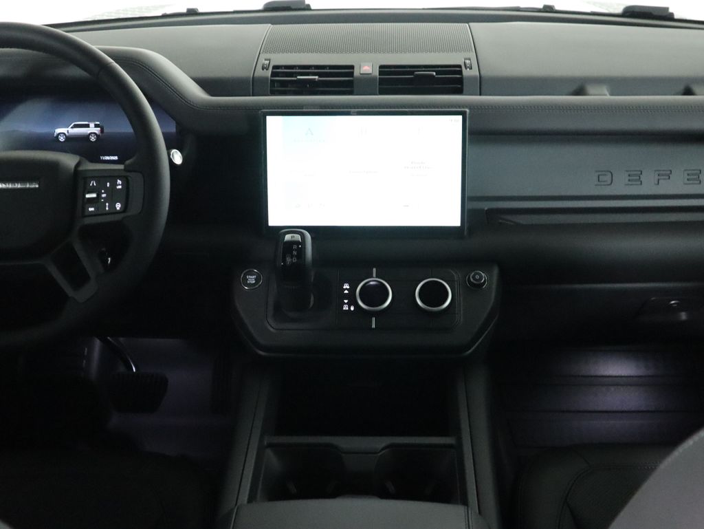 Thumbnail: 2025 Land Rover Defender - 15