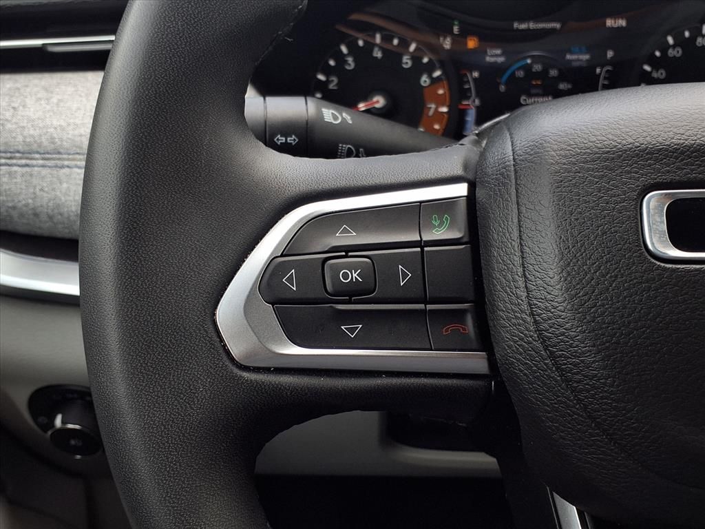 2023 Jeep Compass Latitude White/off-white at Wharton Ford