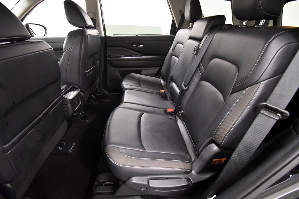 Used 2024 Nissan Pathfinder SUV