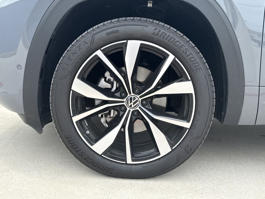 2026 Volkswagen Atlas 2.0T SEL Premium R-Line - 8