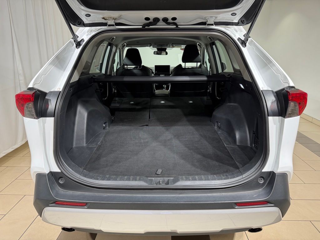 Thumbnail: 2024 Toyota RAV4 - 12