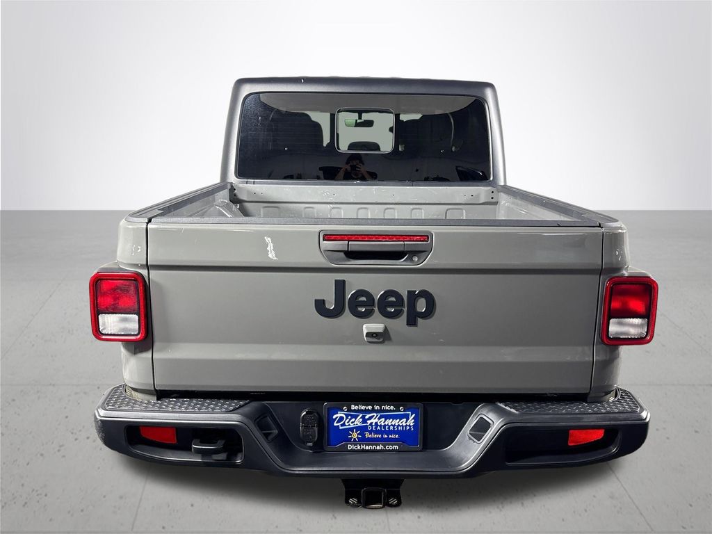 2022 Jeep Gladiator Altitude