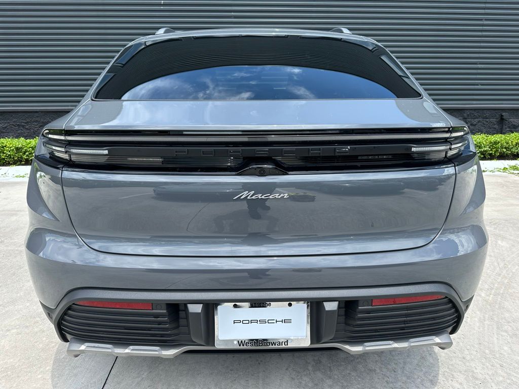 Thumbnail: 2025 Porsche Macan - 11