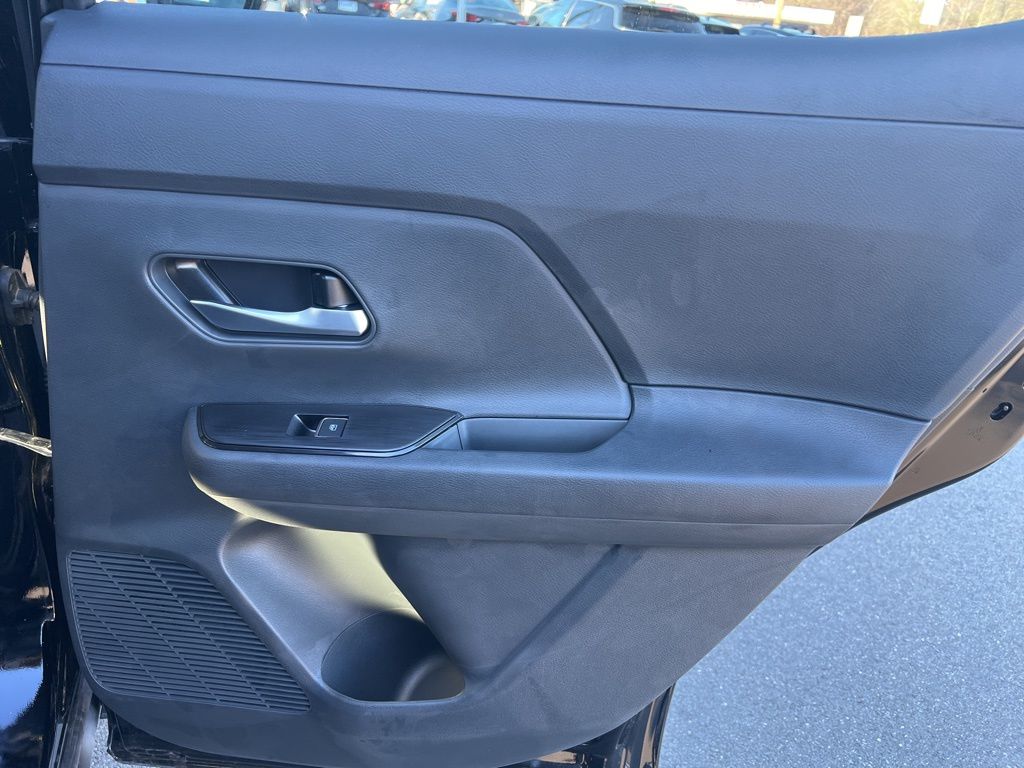 2026 Nissan KICKS SR AWD - Photo 38