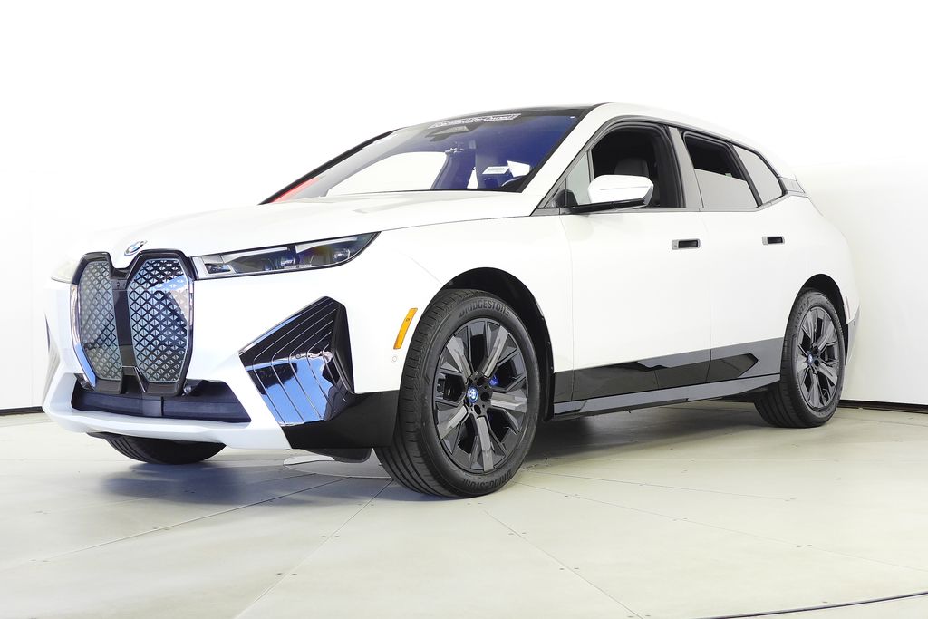 Thumbnail: 2023 BMW iX - 2