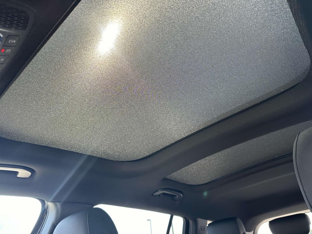 2024 Mercedes-Benz GLB 250 26