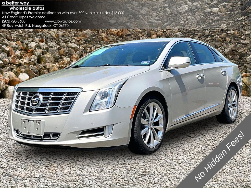 Silver Coast Metallic 2013 Cadillac XTS Luxury FWD Sedan Front-Wheel Drive 6-Speed Automatic