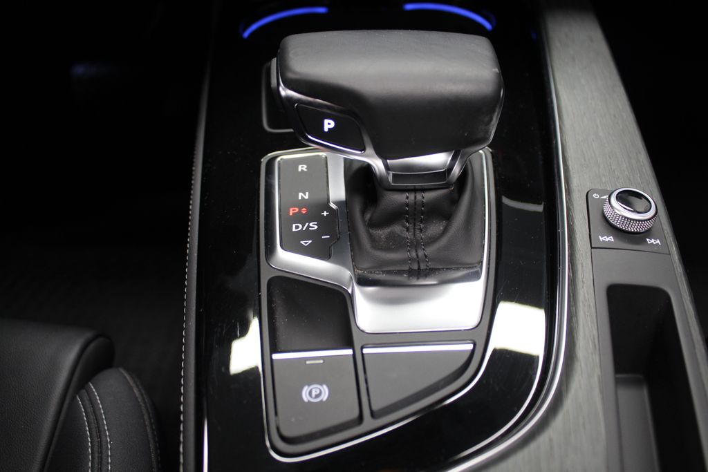 Thumbnail: 2025 Audi A5 - 15