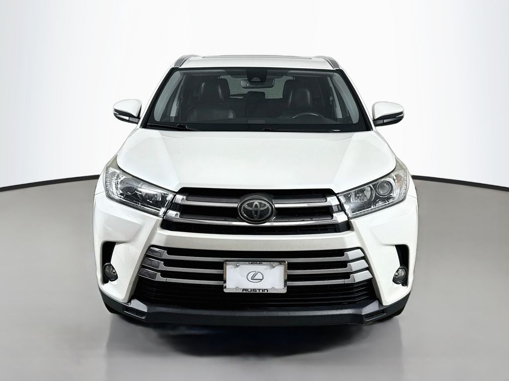 Thumbnail: 2018 Toyota Highlander - 2