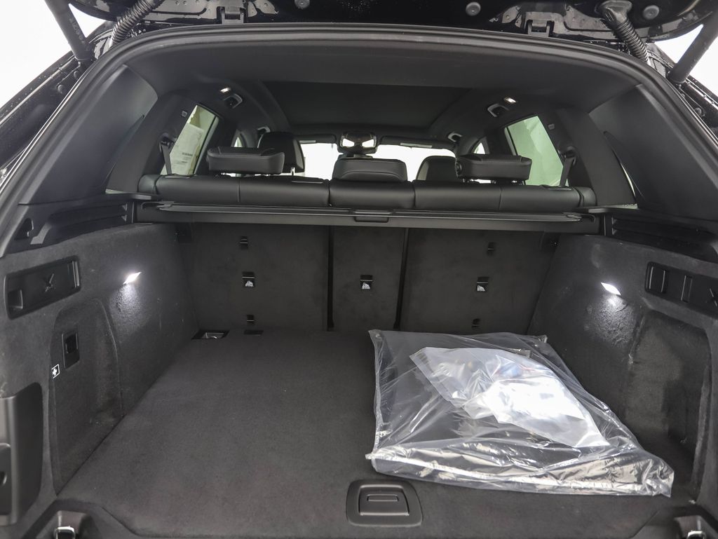 Thumbnail: 2026 BMW X5 - 23