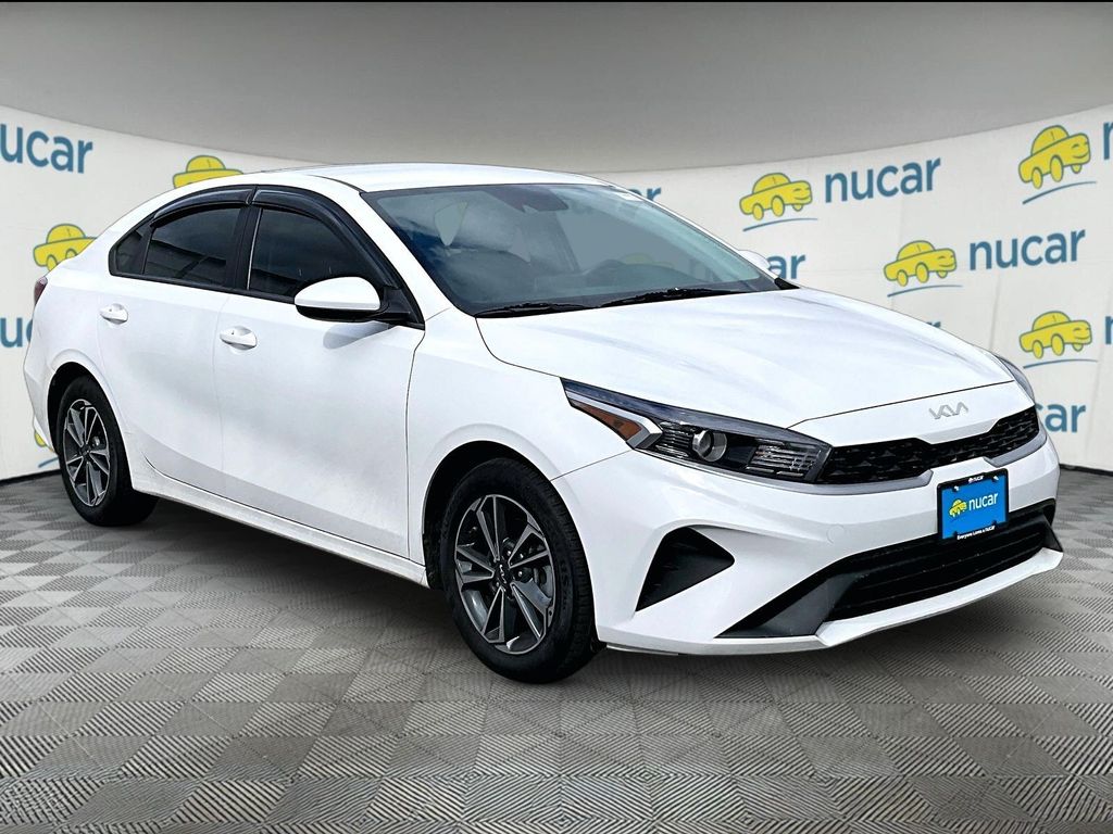 2024 Kia Forte — photo 1