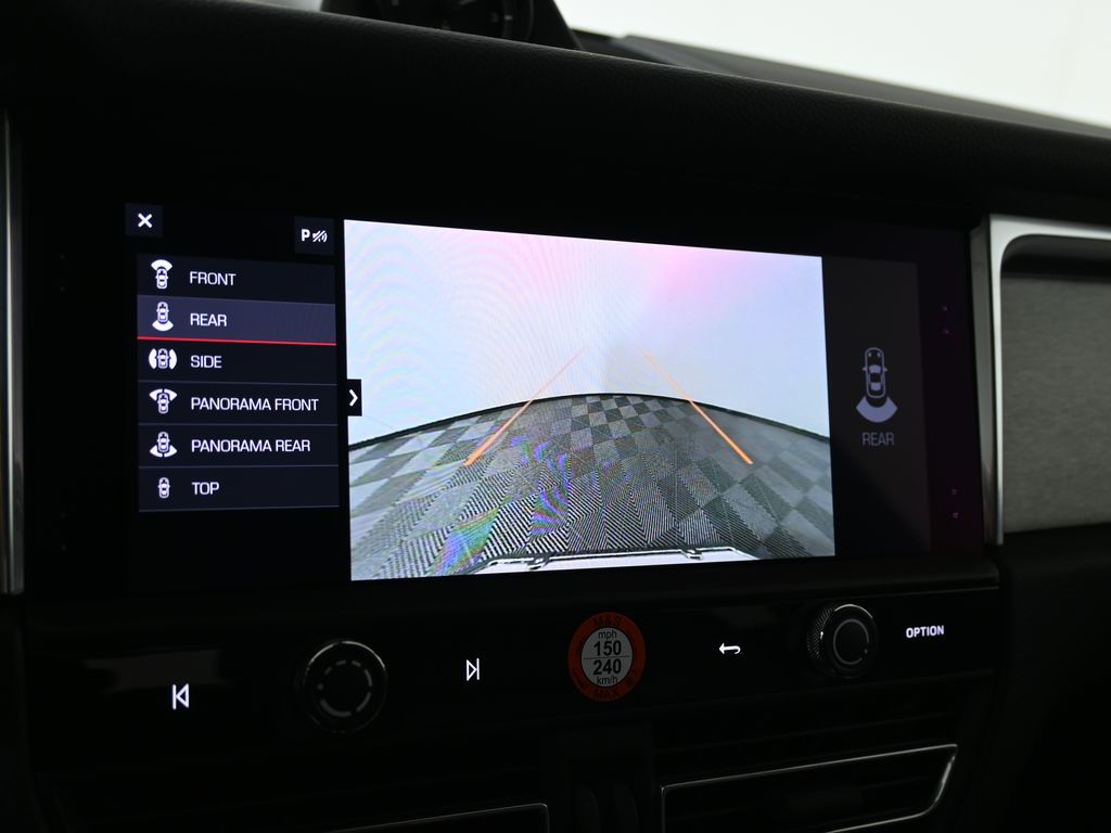 Thumbnail: 2026 Porsche Macan - 27