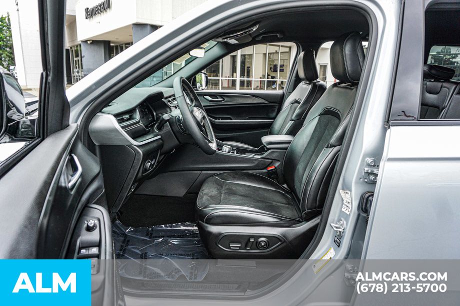 2025 Jeep Grand Cherokee Altitude - Photo 19
