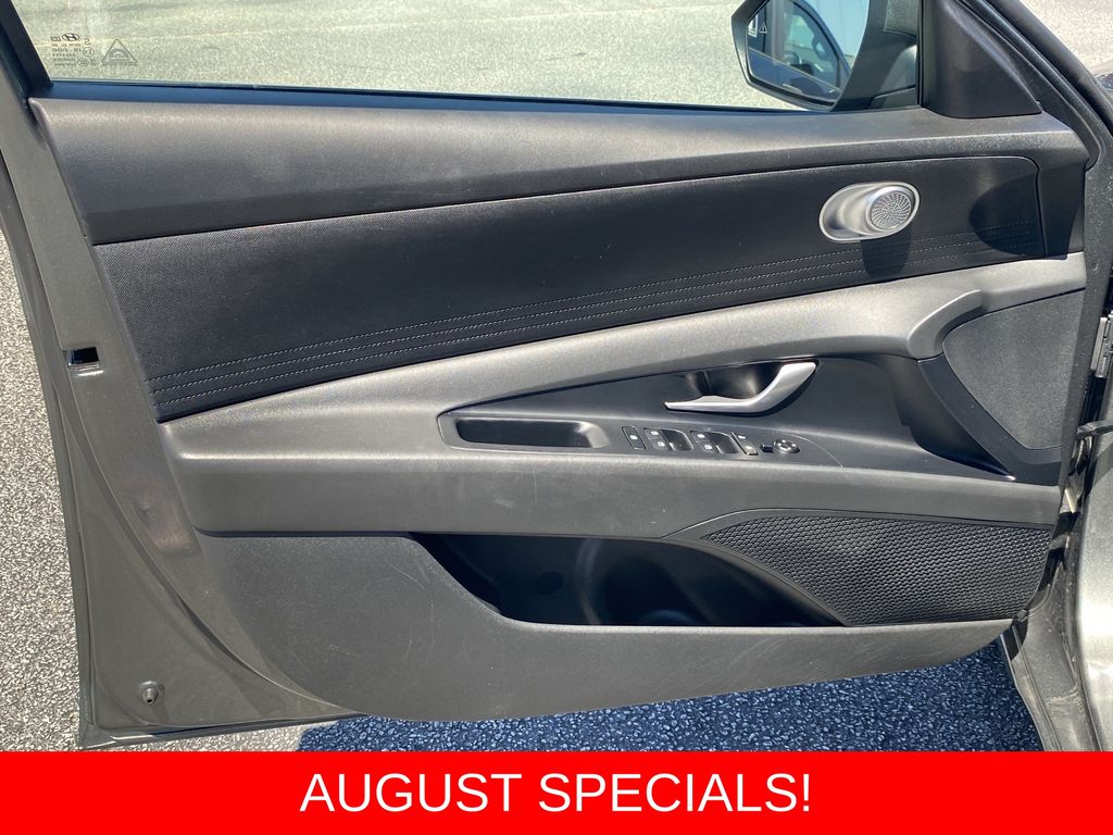 Used 2025 Hyundai Elantra Sedan