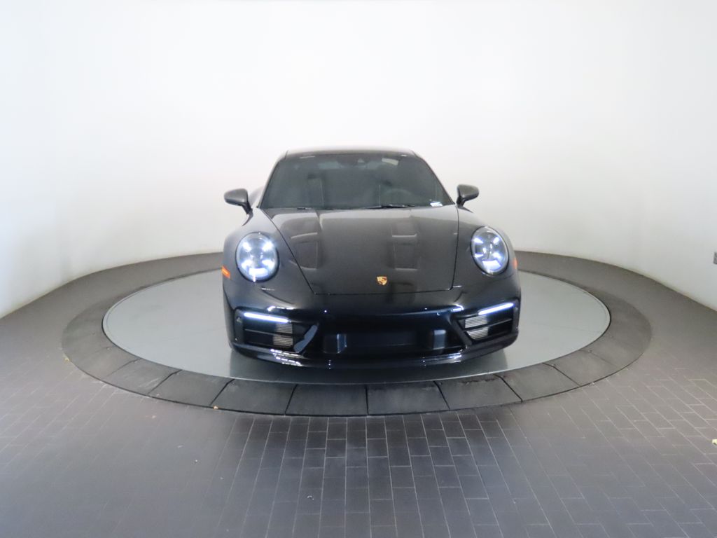 Thumbnail: 2024 Porsche 911 - 10