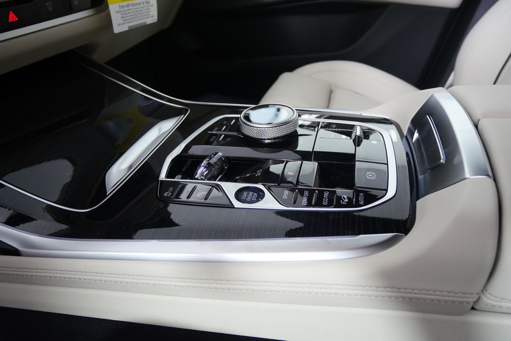 2026 BMW X7 xDrive40i 26