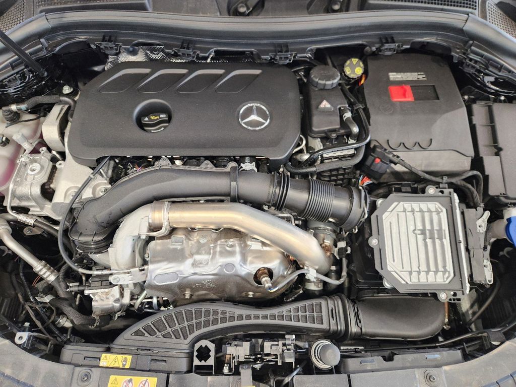 2025 Mercedes-Benz GLA GLA 250 24