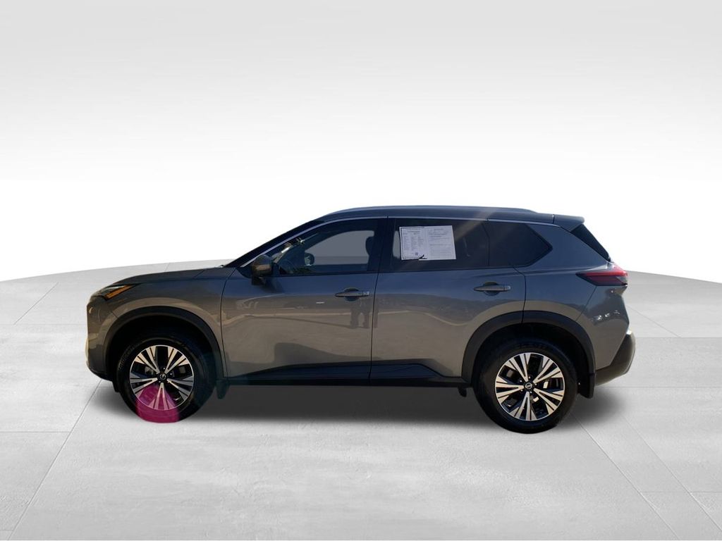 2021 Nissan Rogue SV 3