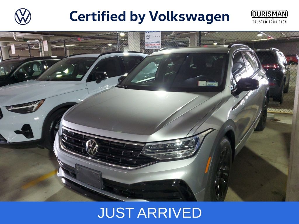 2023 Volkswagen Tiguan 2.0T SE R-Line Black