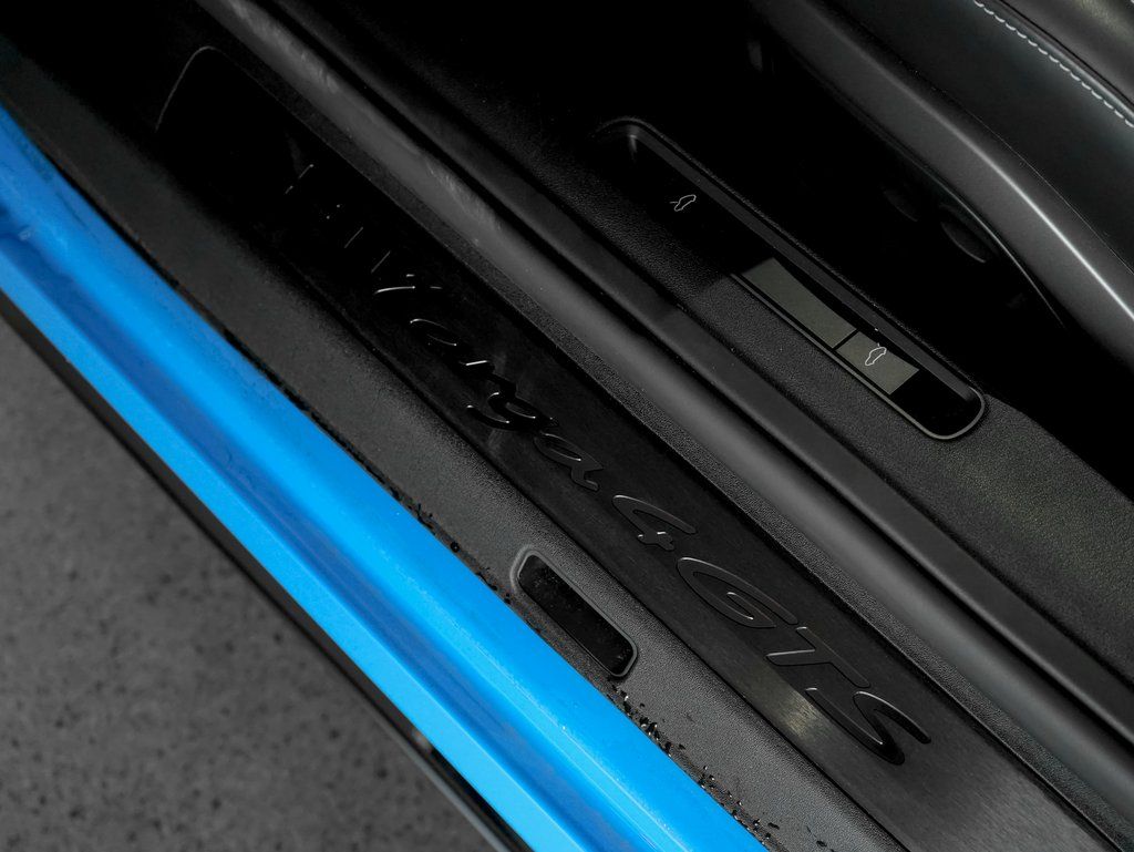 Certified Used 2023  Porsche Targa 4 GTS image 13