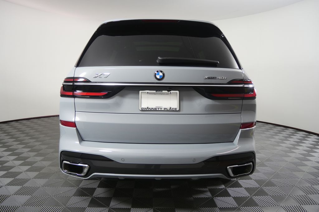 Thumbnail: 2024 BMW X7 - 4