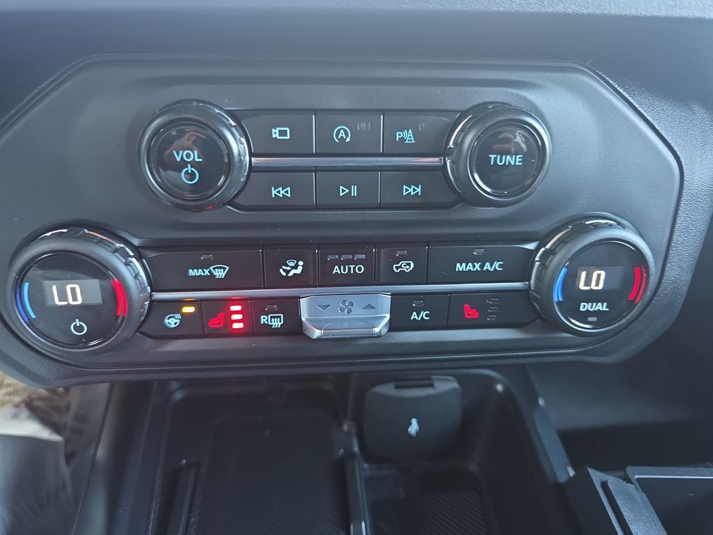 Certified Used 2025 Gray Ford Badlands image 31