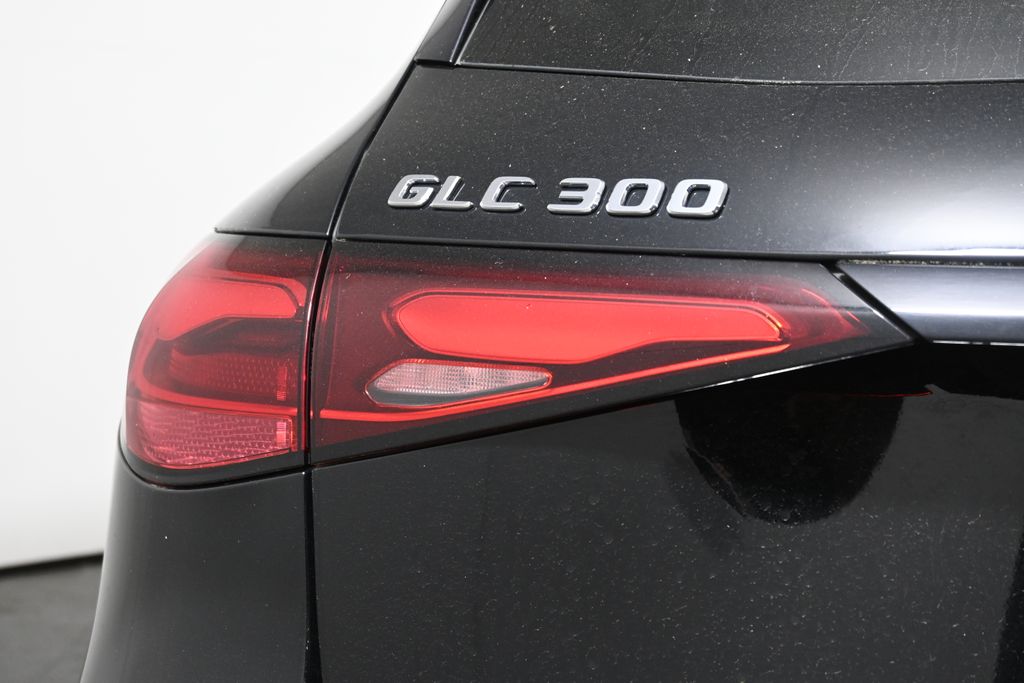 Thumbnail: 2023 Mercedes-Benz GLC - 12