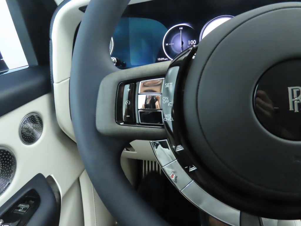 Thumbnail: 2026 Rolls-Royce Cullinan - 12