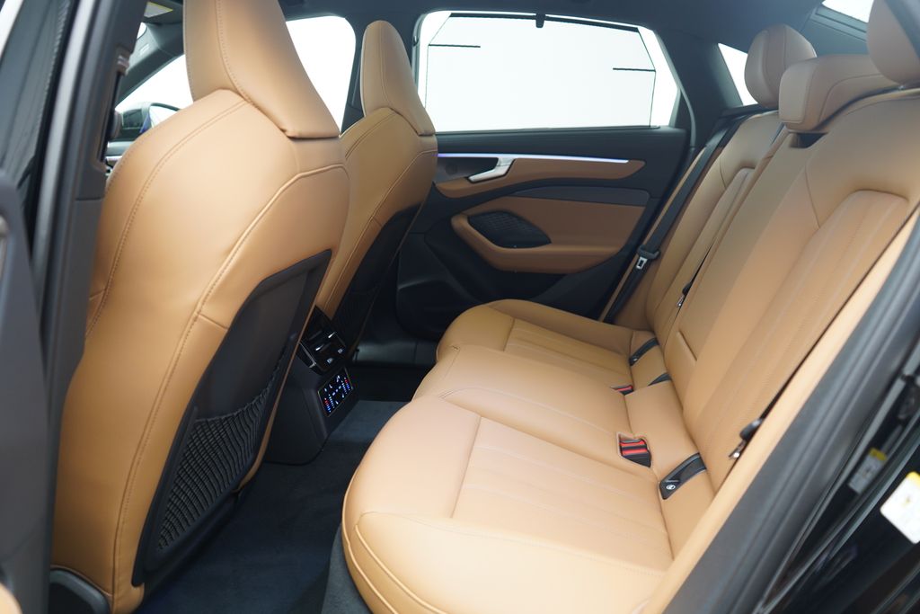 Thumbnail: 2026 Audi A6 - 7