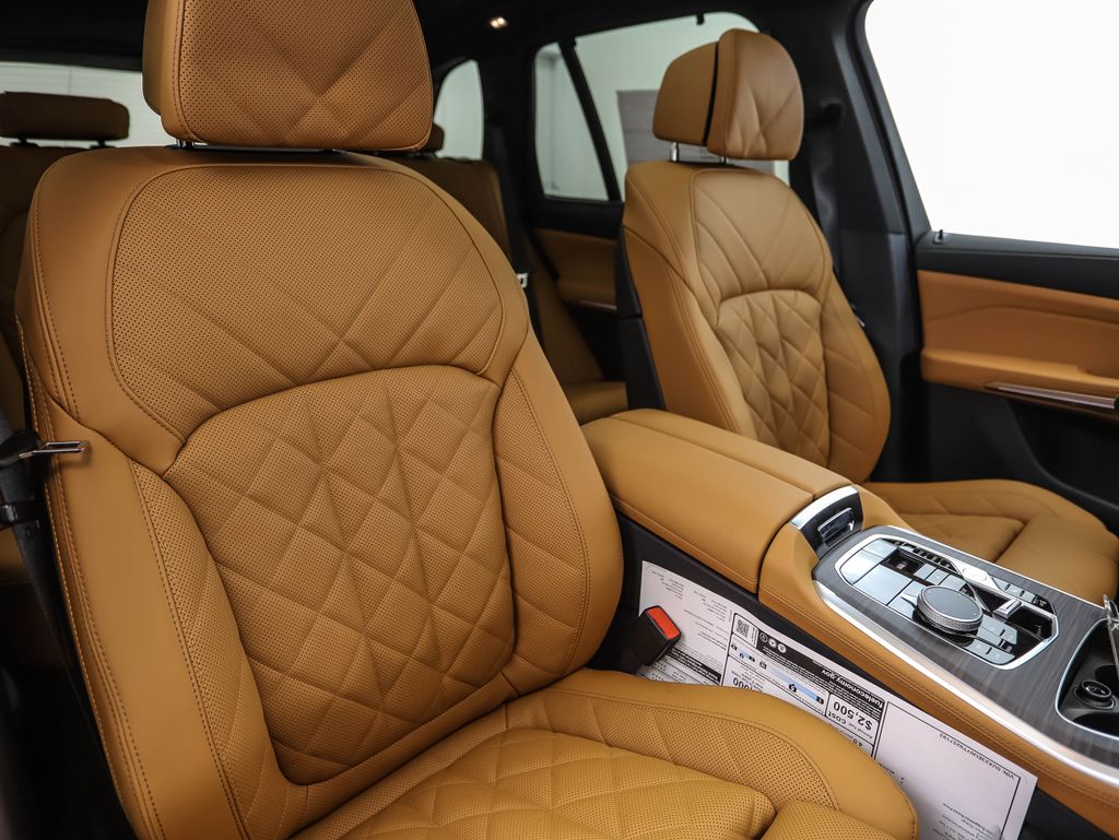 Thumbnail: 2026 BMW X5 - 31