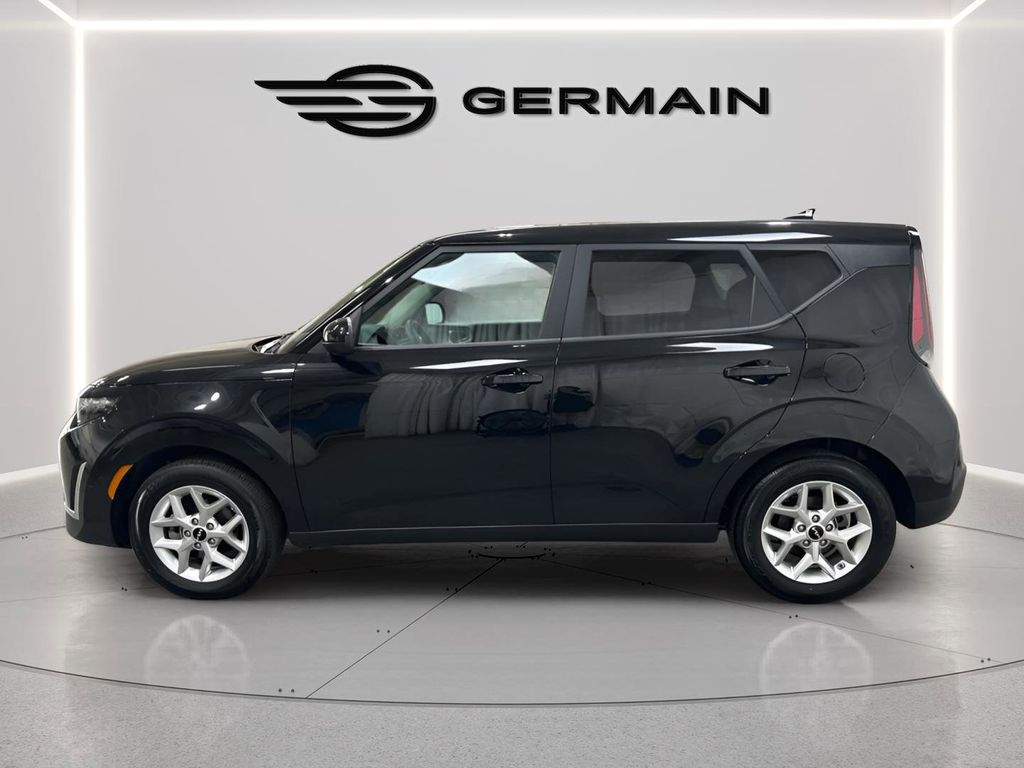 Used 2025 Black Kia LX image 4