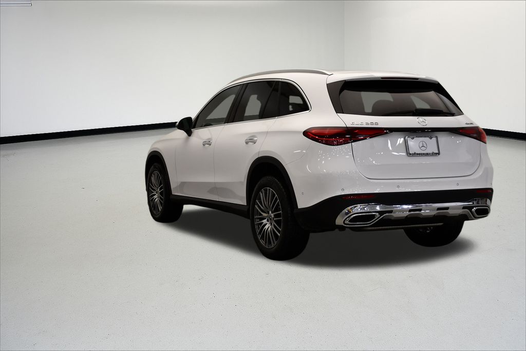 Thumbnail: 2025 Mercedes-Benz GLC - 3