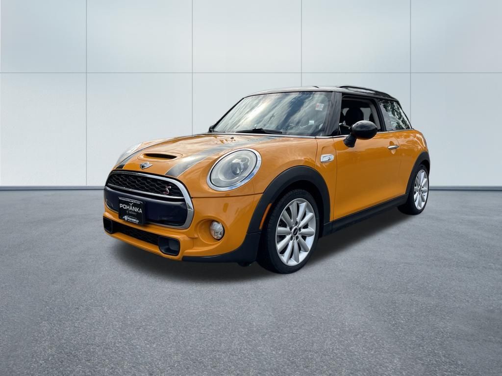 Volcanic Orange 2015 MINI Cooper S 2-Door Hatchback FWD Hatchback Front-Wheel Drive 6-Speed Manual