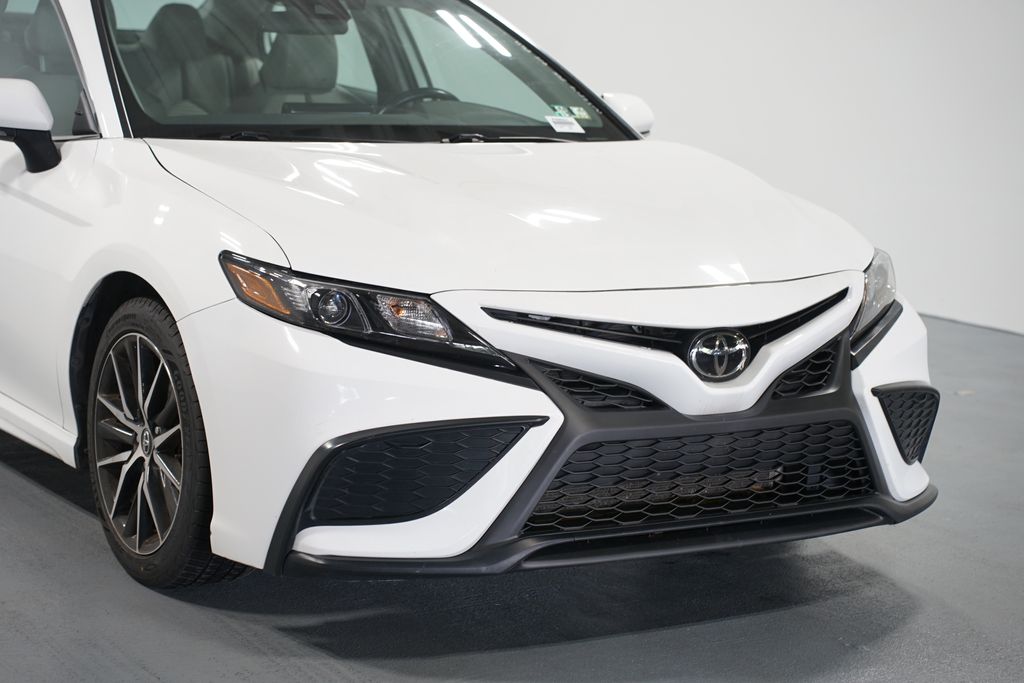 Thumbnail: 2023 Toyota Camry - 4